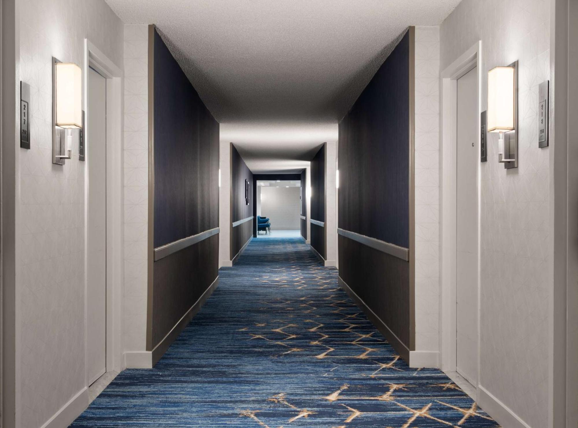 Doubletree By Hilton Baltimore North Pikesville Exterior photo